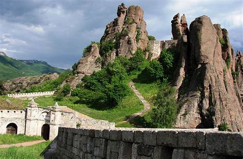 Erleben sie nur höhepunkte auf ihrer reise nach bulgarien und erfahren sie, wo sich sightseeing in. Weitere 20.000 Anhänger der Bewegung „Lern Bulgarien ...