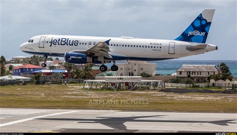 N636jb Jetblue Airways Airbus A320 At Sint Maarten Princess Juliana