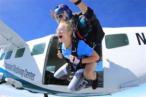 6 Tandem Skydiving Tips For First Time Jumpers