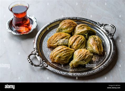 Turkish Midye Baklava Mussel Shape Baklawa With Green Pistachio
