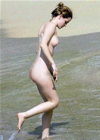 Emma Watson Nude Vacation Pics Leaked