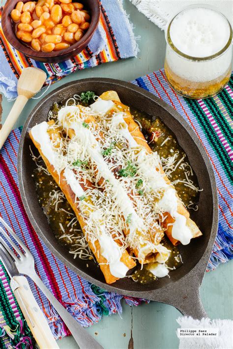 Flautas doradas de pollo. Receta mexicana fácil