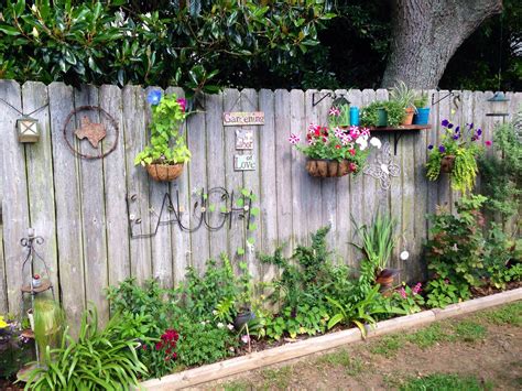 20 Garden Fence Painting Ideas You Cannot Miss Sharonsable