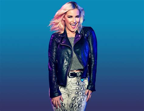 900x700 Resolution Wwe Renee Young 900x700 Resolution Wallpaper