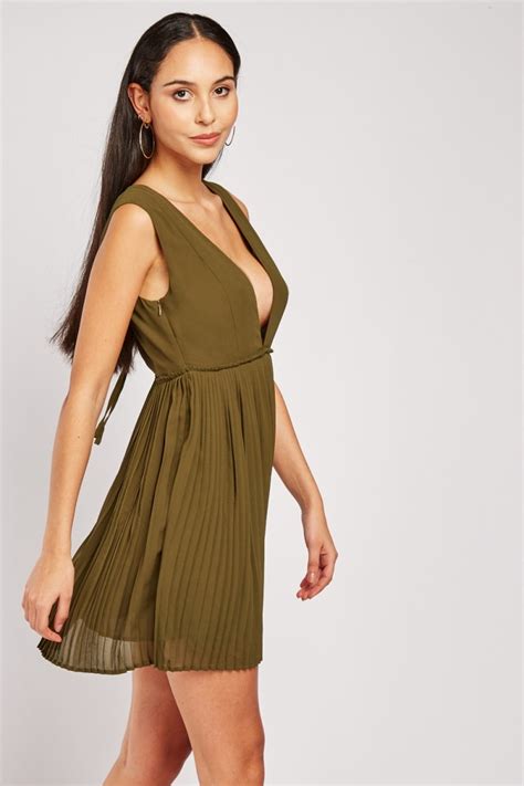 Low Plunge Pleated Dress Just 7