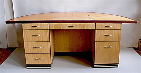 You can find plenty circle desk designs to work and you can choose then use it to work at home. Art Deco Half Circle Desk