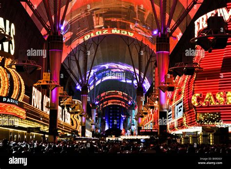 Fremont Street Experience Hi Res Stock Photography And Images Alamy