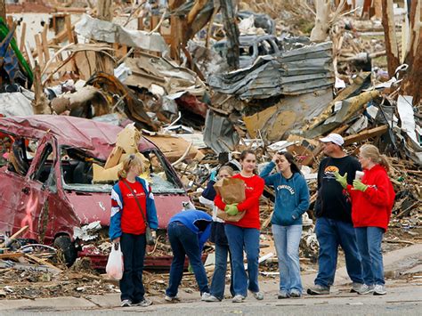 Joplin Tornado Aftermath Photo 1 Cbs News