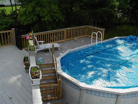20 Stunning Wood Pool Deck Design For Home Outdoor