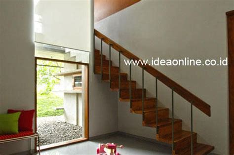 Ini harus dirancang secara matang dan presisi. Yuk, Buat Tangga "Melayang" - iDEA