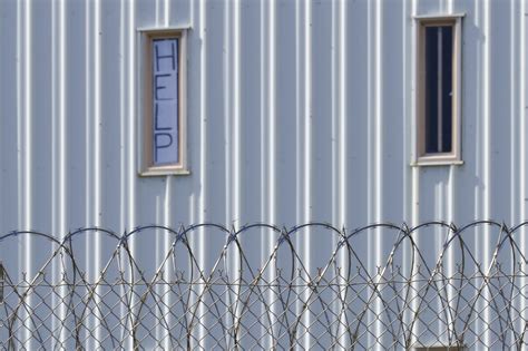 Alabama To Move Most Inmates From Notoriously Crowded, Violent Holman