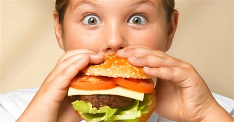 Teenage Girls Who Eat Too Many Burgers Could Be More Likely To Get Breast Cancer Mirror Online