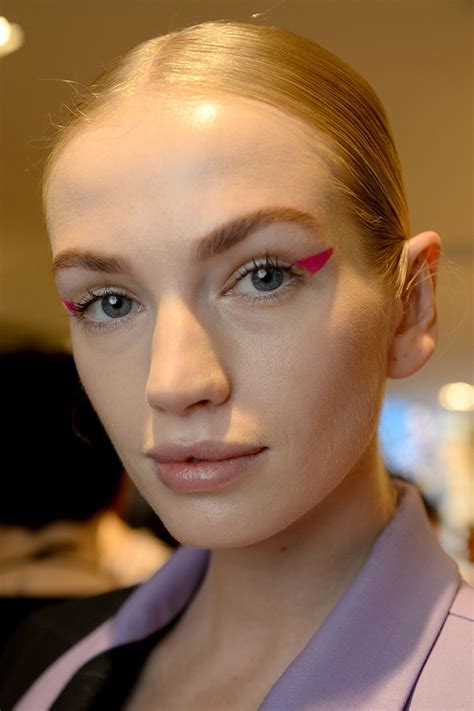 Shots Of Neon Harpersbazaaruk Bold Makeup Makeup For Brown Eyes