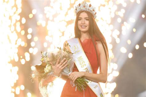 Anna maria jaromin, studentka psychokryminalistyki, której pasją jest jeździectwo będzie nosiła koronę miss przez najbliższy rok. Miss Polski 2021 - jury. Kto oceni finalistki konkursu ...