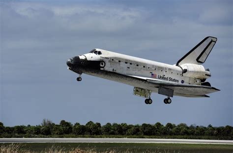 Shuttle Discovery Makes Final Landing