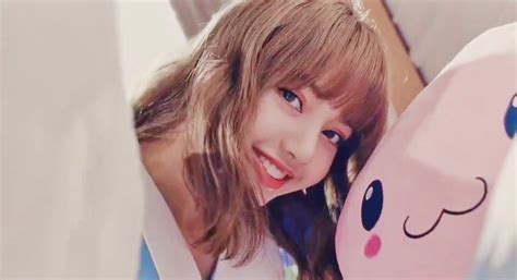 Blackpinks Lisa Is The Ultimate Girlfriend In New Ragnarok M Video