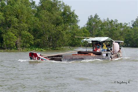 Mekong Delta Transport Und Wohnboot In Einem Foto And Bild Asia