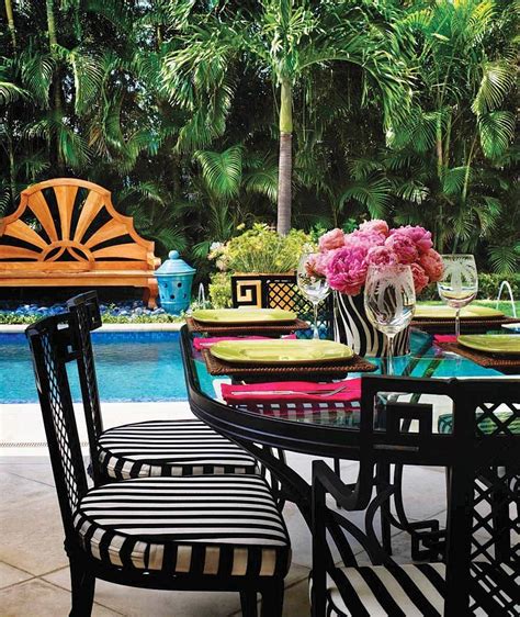 Inside A Palm Beach Bermuda Style Bungalow The Glam Pad