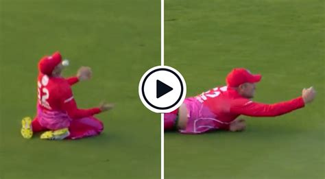 Watch Roelof Van Der Merwe Takes Bizarre Juggling Reflex Catch Off Shoulder In The Hundred
