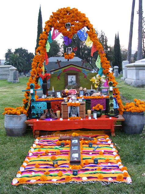 How To Celebrate Day Of The Dead Day Of The Dead Party Day Of The