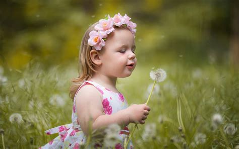 Wallpaperwiki Cute Baby Girl With Flowers Pictures Pic
