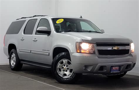 2011 Chevrolet Suburban Silver Auto Warehouse