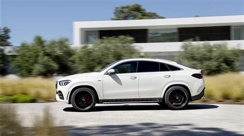 Mercedes Amg Reveals 2021 Gle 53 4matic Coupe Autotraderca