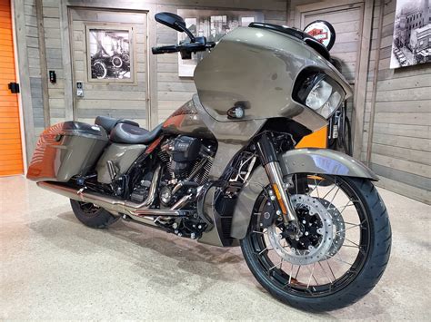 In the video i review the 2021 harley davidson road glide cvo fltrxse. New 2021 Harley-Davidson CVO™ Road Glide® | Motorcycles in ...