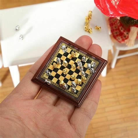 Mini Chess Set Small Tiny Portable Pocket Chess Game Decor Miniature