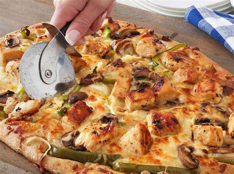Sheet Pan Chicken Cheese Steak Pizza | PERDUE®