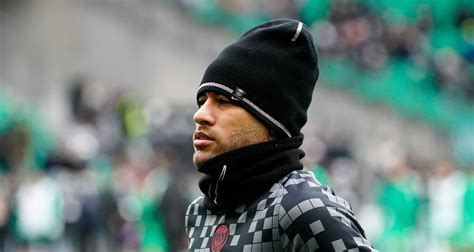 ASSE PSG Neymar sort sur blessure touché à la cheville