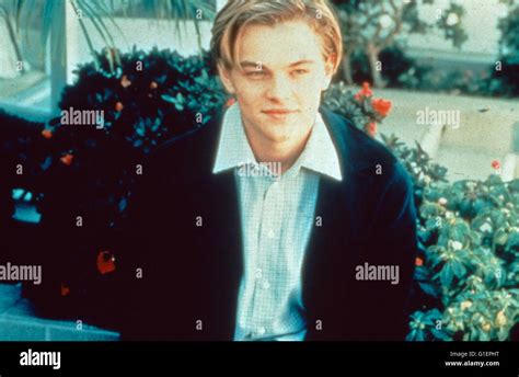 Der Amerikanische Schauspieler Leonardo Dicaprio In Einer Filmszene 1990er Jahre American