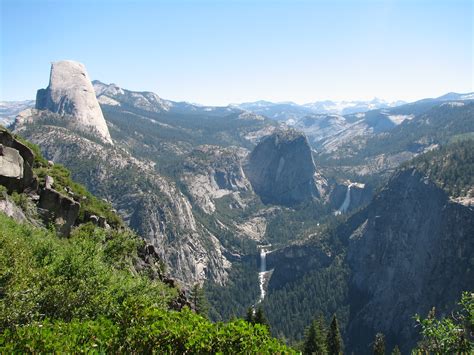 Spectacular Views From Yosemites Panorama Trai