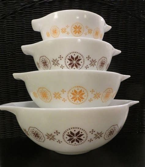 Pyrex Cinderella Style Town And Country Pattern Debuted In And