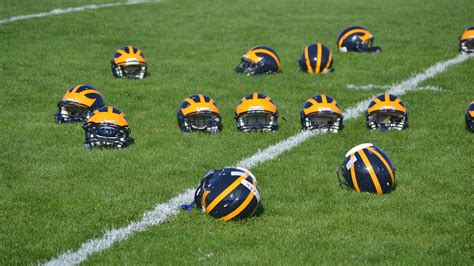WIAA Football: Shiocton scores early, defeats Ozaukee