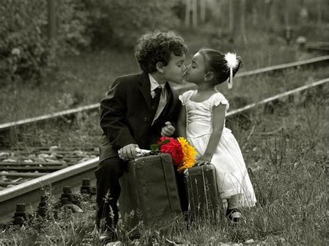 Baby Couple Kissing High Resolution Hd Wallpapers Free Download 1080p