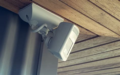 As i briefly mentioned before, lights and light bulbs will only impact one type of motion detector and potentially set off a false alarm. Can a PIR be set off with a laser beam? | Page 3 ...