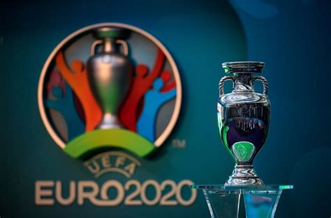 Torna quindi in campo il gruppo a di questi europei 2021 , l'ultima partita delle tre del girone e in contemporanea alla 18:00, prenderà il. Europei 2021, come sarebbe la nuova formazione dell'Italia ...