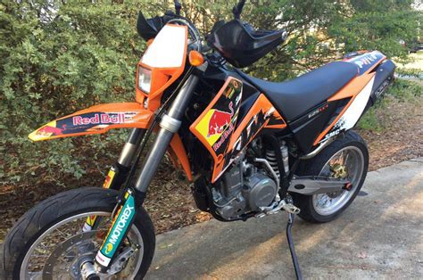 2006 ktm 625 smc supermoto walkaround. 2006 KTM 625 SMC | Bike-urious