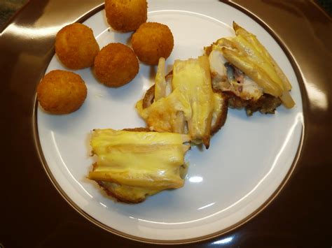 Schnitzel mit Spargel und Käse überbacken von Schnuti73