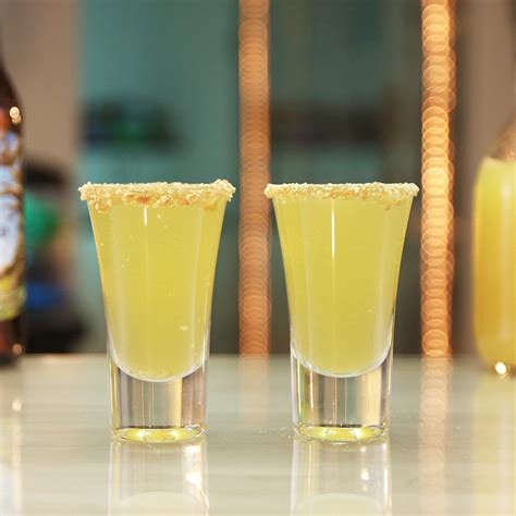 Pagespublic figurevideo creatortipsy bartendervideosapple cider slush. Apple Sauce Shots - Tipsy Bartender | Recipe in 2020 ...