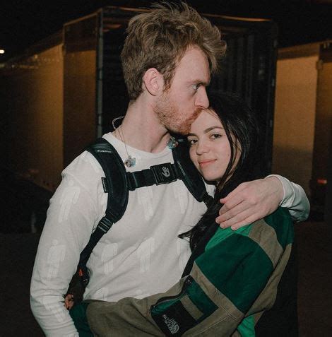 Billie eilish is phenomenon on different levels. Billie Eilish brother Finneas dating her lookalike Claudia ...