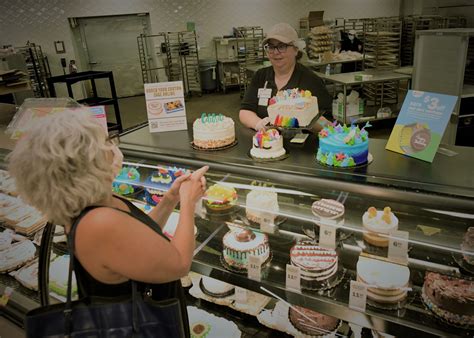 Meijer Launches Online Custom Cake Ordering Platform in Time for Most