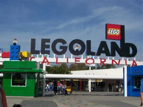 Skip It Legoland Is An Overpriced Carnival Review Of Legoland