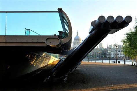 Wobbly Bridge London Millennium Bridge E Architect