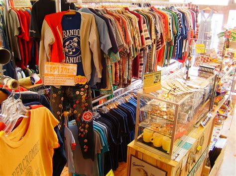 Japan Fashion Street Thrifting Thrift Shopping