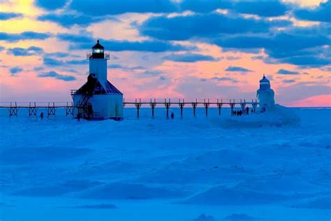 Joe, is a city in the u.s. St. Joseph lighthouse on frozen lake Michigan. | Weather ...