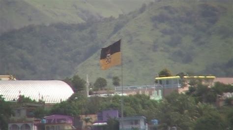 Bandera De Yauco Ondeando En El Cerro David Burgos Figueroa Flickr