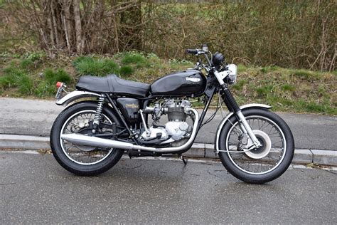 1981 Iconic British Motorcycle In Very Good Condition For Sale Car
