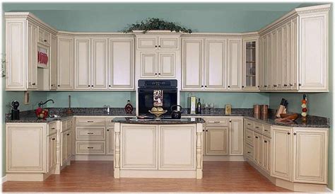 If you are looking for a rustic cooking area, the white glazed kitchen cabinets can be the answer. trend white glazing kitchen cabinets | Kitchens ...